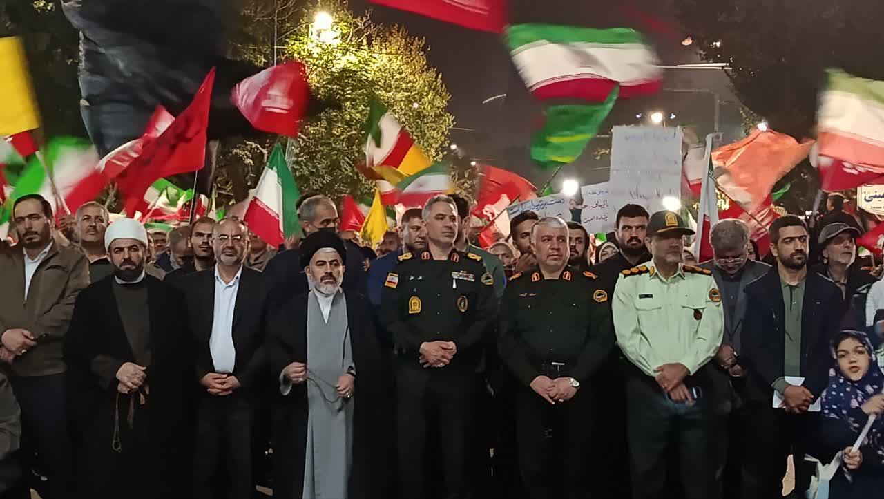 ارومیه جلوهای از همدلی ملی در دفاع از وطن + تصاویر