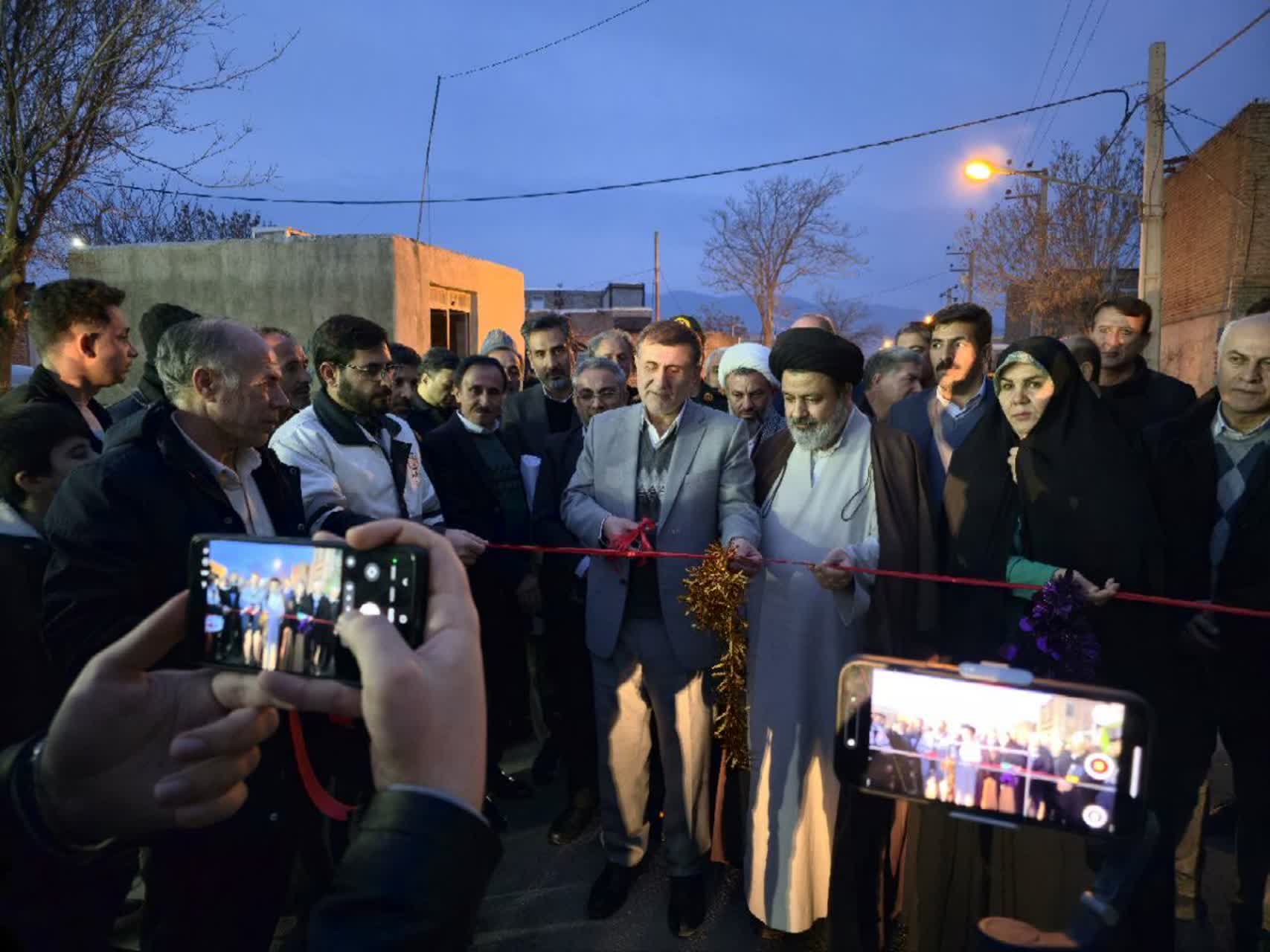 افتتاح پروژه آسفالت معابر روستای قره‌تپه شهرستان ماکو