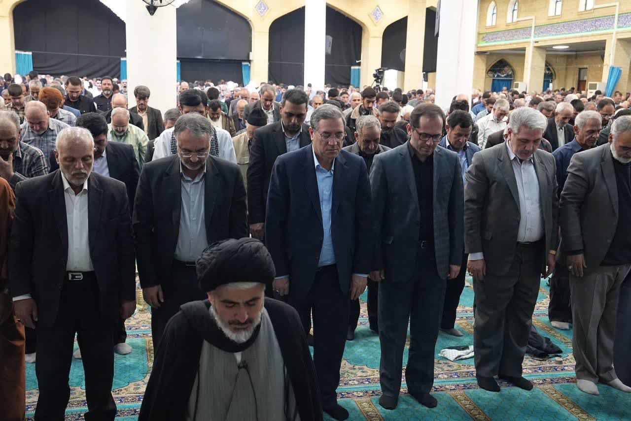 تجلی وحدت و بصیرت در نماز جمعه ارومیه + تصاویر