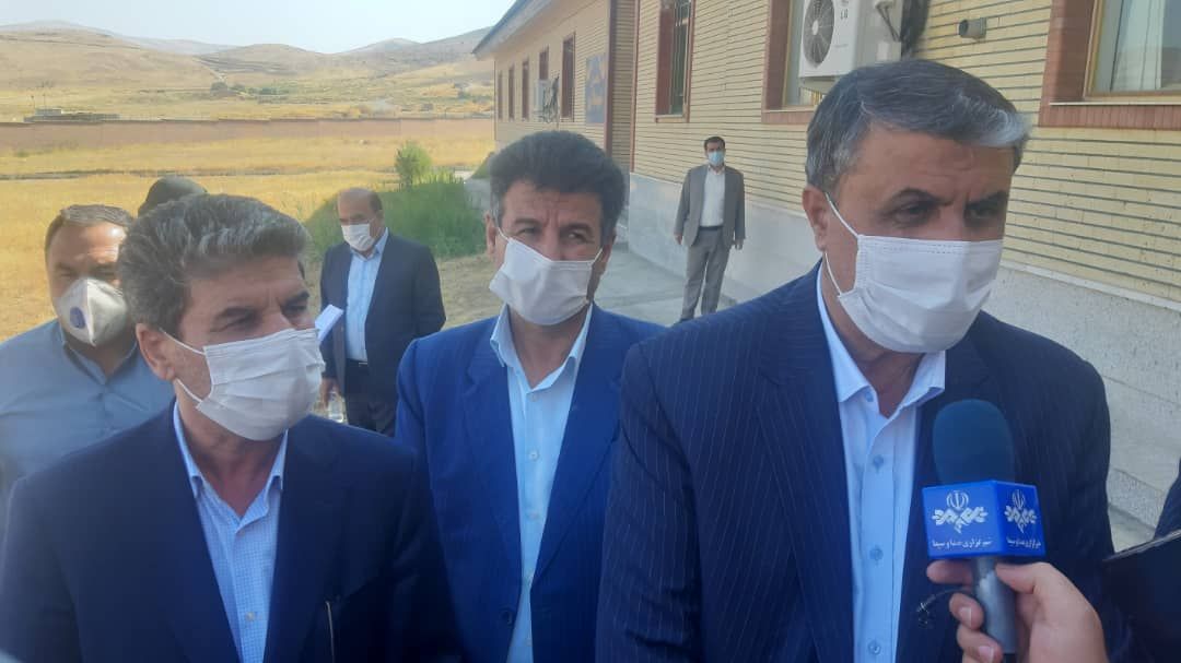 ۲۴۰ کیلومتر راه روستایی تا پایان سال در آذربایجان غربی آسفالت می شود/ تکمیل راههای دسترسی به پایانه های مرزی استان جزو اولویتهای وزارت راه و شهرسازی است