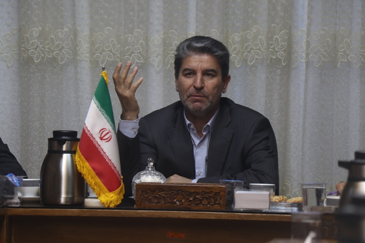استاندار آذربایجان غربی: افزایش قیمت بنزین تاثیری بر قیمت کالاهای اساسی ندارد