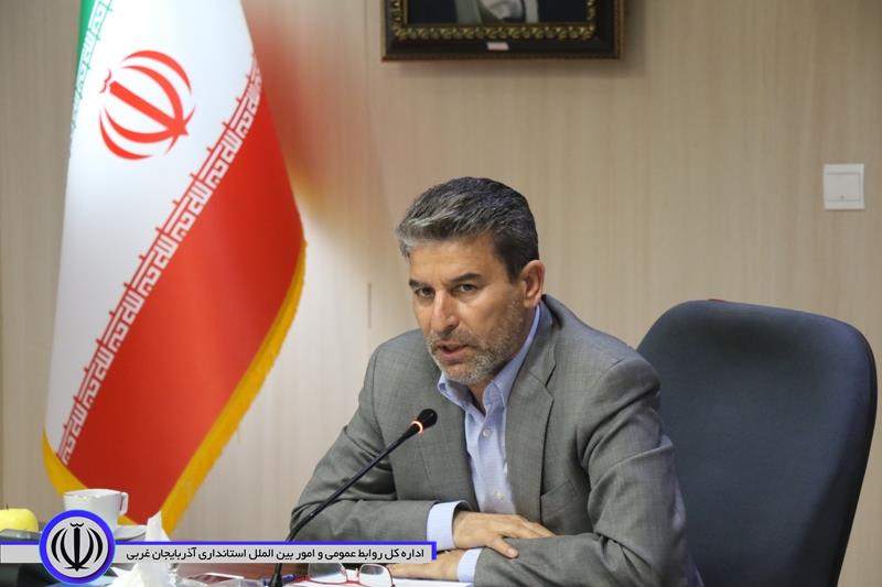 استاندار آذربایجان غربی: مدیران نسبت به آموزش فریضه نماز و حقوق شهروندی در مدارس اهتمام داشته باشند
