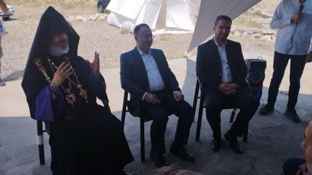 مردم ایران از هر قوم و مذهب ید واحدی در برابر دشمنان هستند