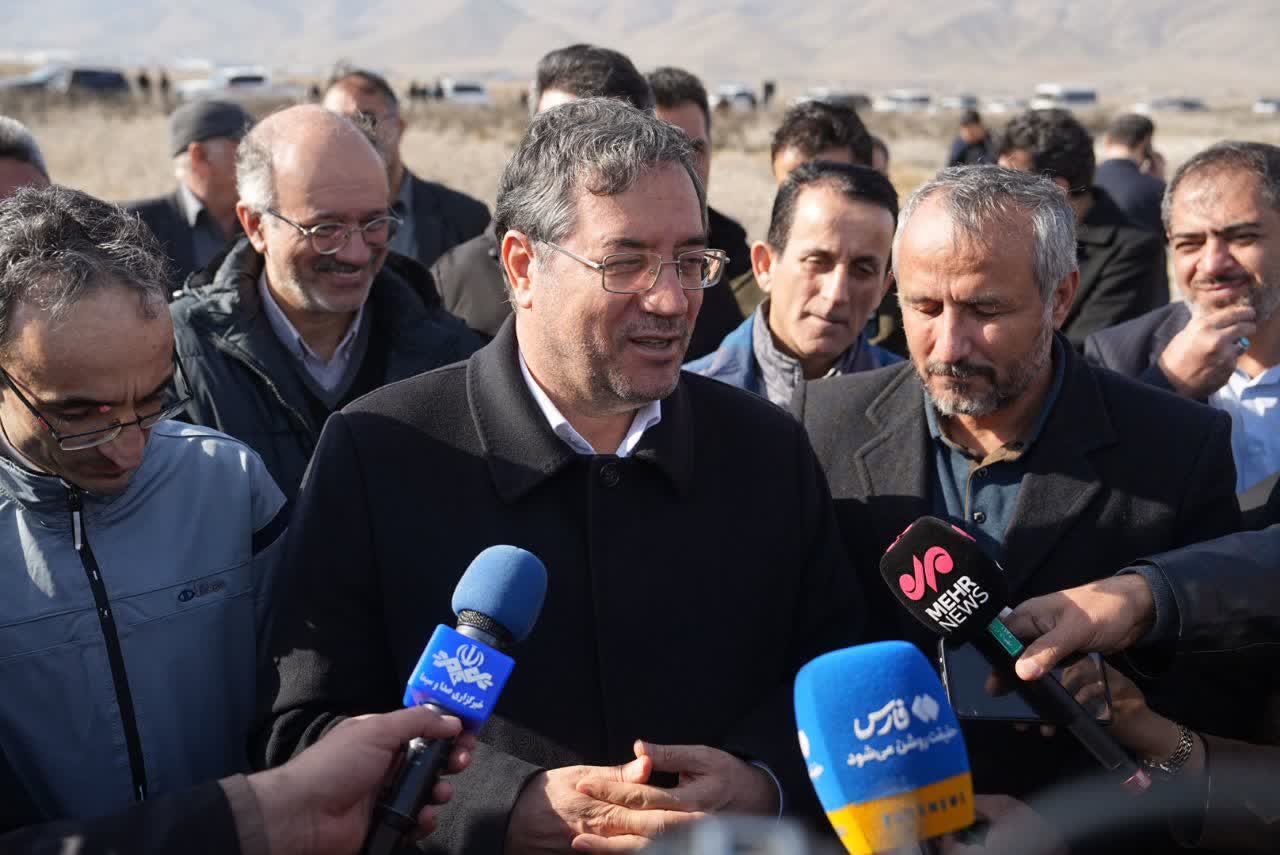 تأکید استاندار آذربایجانغربی بر احیای علمی دریاچه ارومیه