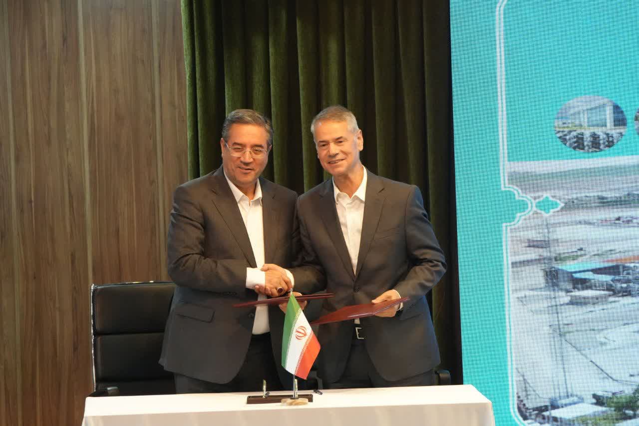 امضای تفاهمنامههای اقتصادی و زیستمحیطی با محوریت احیای دریاچه ارومیه و توسعه متوازن آذربایجانغربی