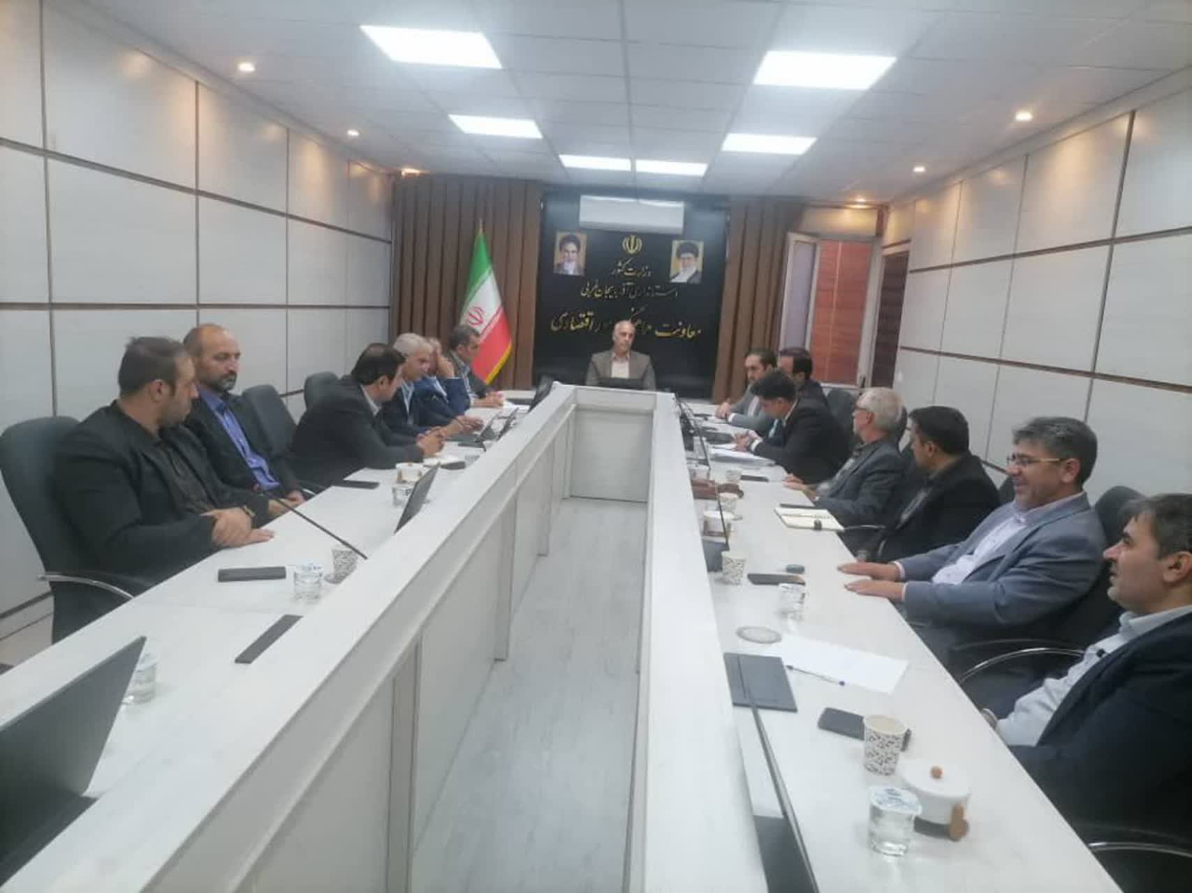 برگزاری جلسه بررسی روند توسعه شهرکهای صنعتی در آذربایجانغربی