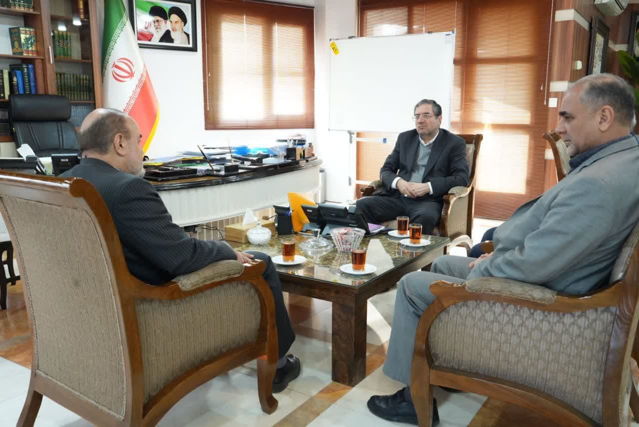 دیدار معاون بسیج و امور استانهای سازمان پدافند غیرعامل کشور با استاندار آذربایجانغربی