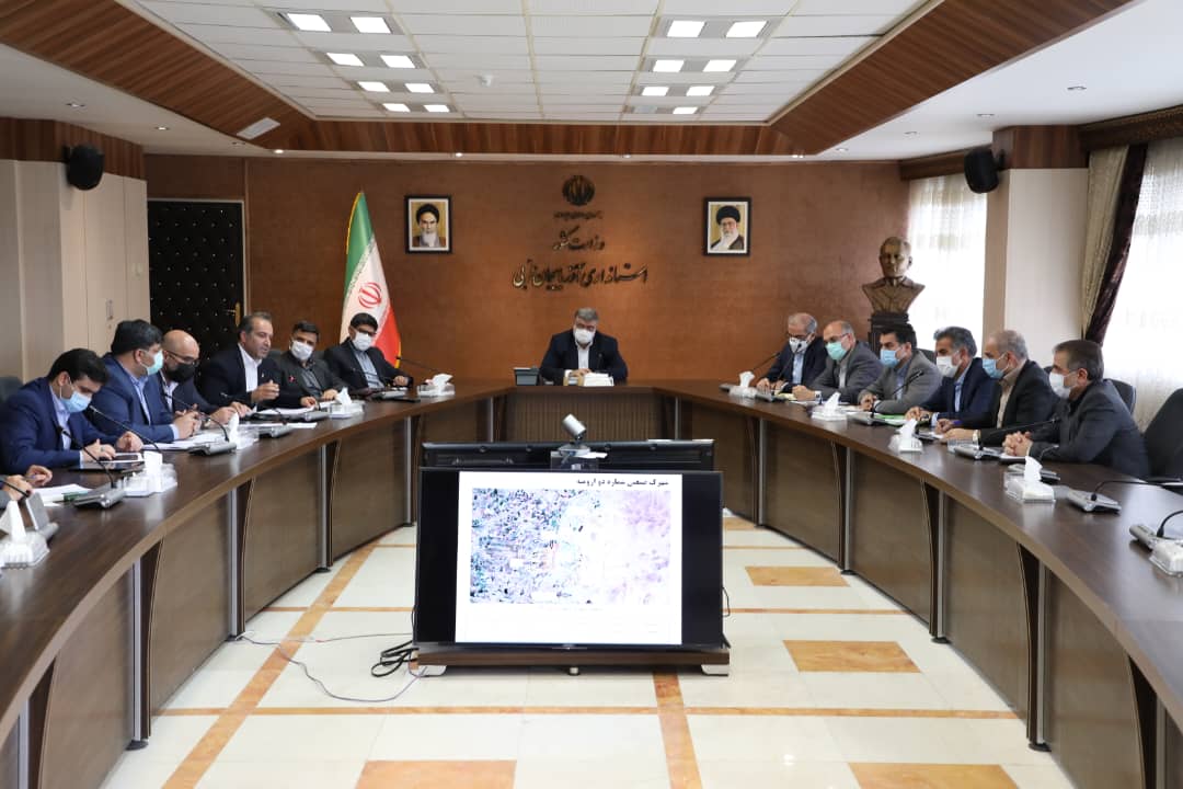 استاندار آذربایجان غربی: دستگاههای متولی موظف به تامین زمین مورد نیاز سرمایه گذاران هستند