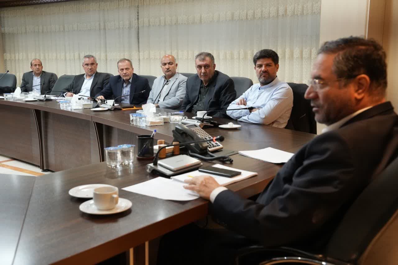 آذربایجان غربی از شمال تا جنوب تبدیل به کارگاه راه سازی می شود