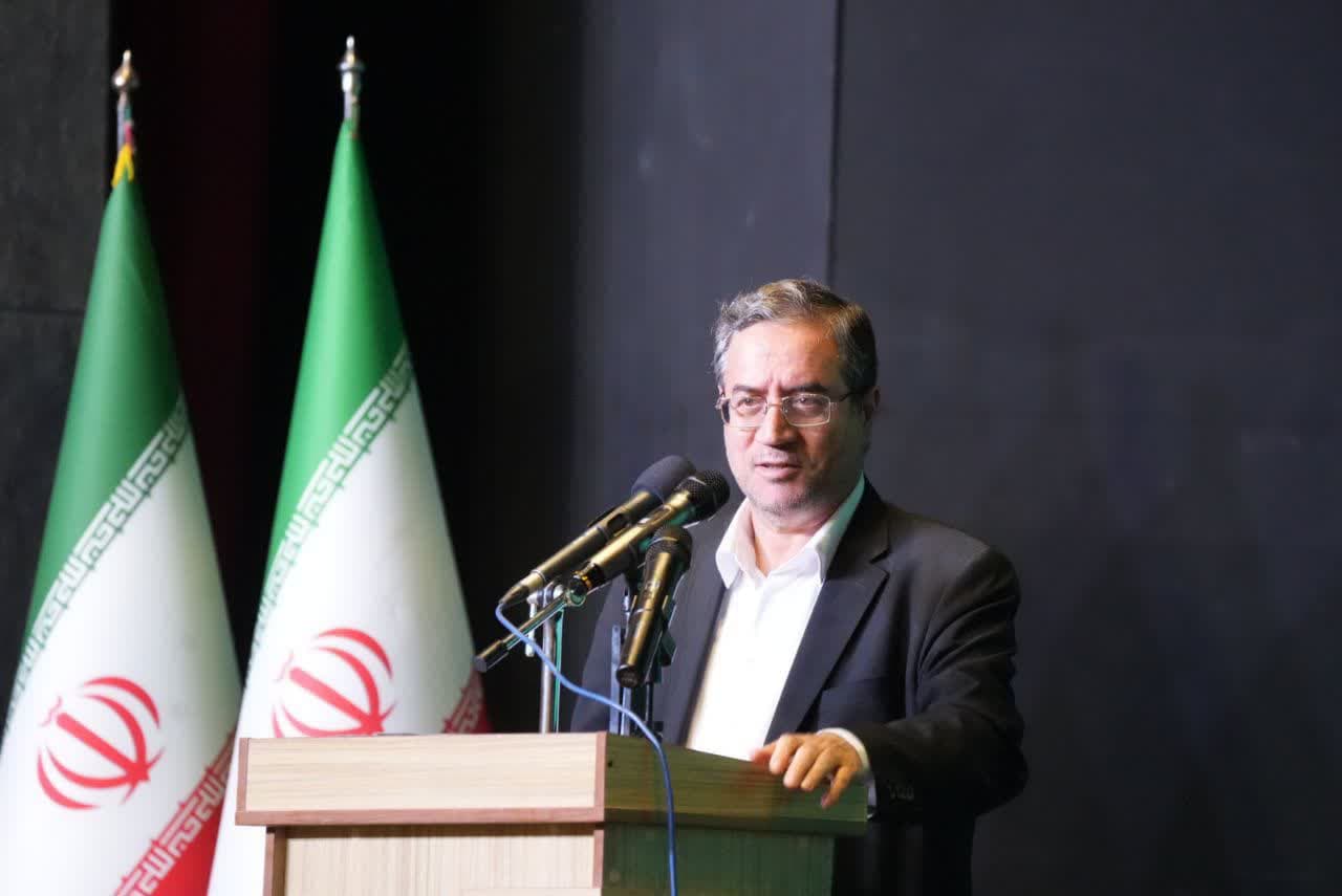 تجلیل از علما و دانشمندان علمی و دینی در جامعه فرهنگ‌سازی شود / آیت‌الله قریشی افراد برجسته‌ای را برای جامعه تربیت کرده است / آیت‌الله قریشی عمر خود را وقف ترویج معارف دینی کرده است