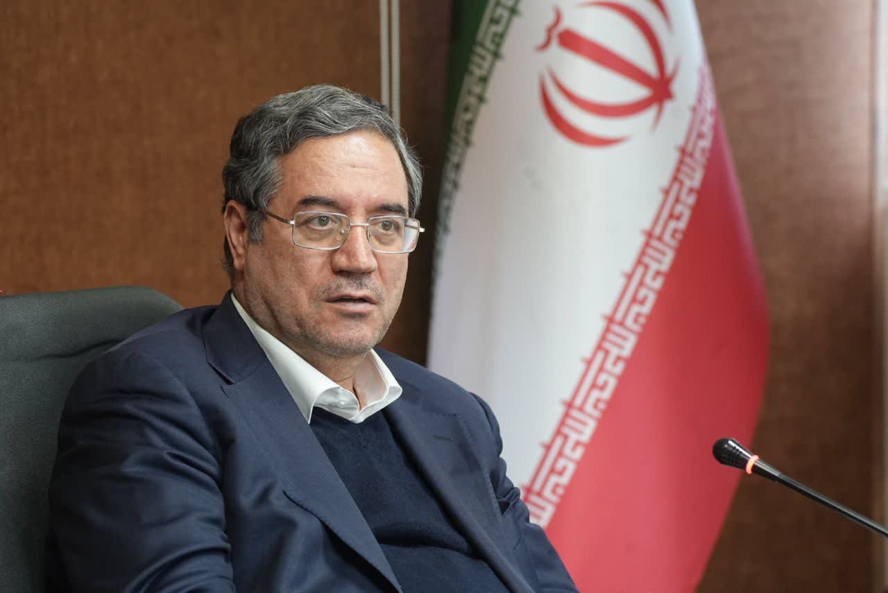 تأکید استاندار آذربایجانغربی بر مدیریت بازار در آستانه شب یلدا