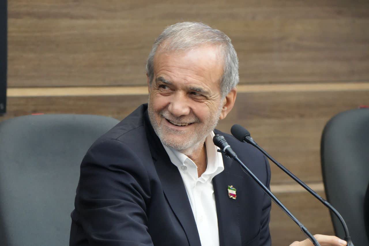 راه نجات کشور در مدیریت علمی و صرفهجویی است