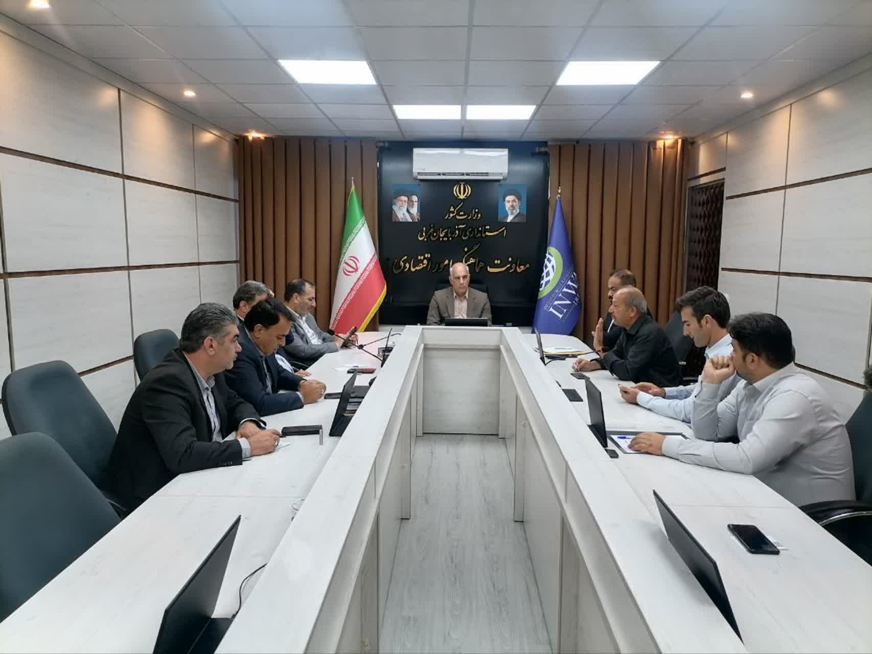 عزم جدی برای تکمیل مرکز خدمات سرمایه‌گذاری آذربایجان‌غربی
