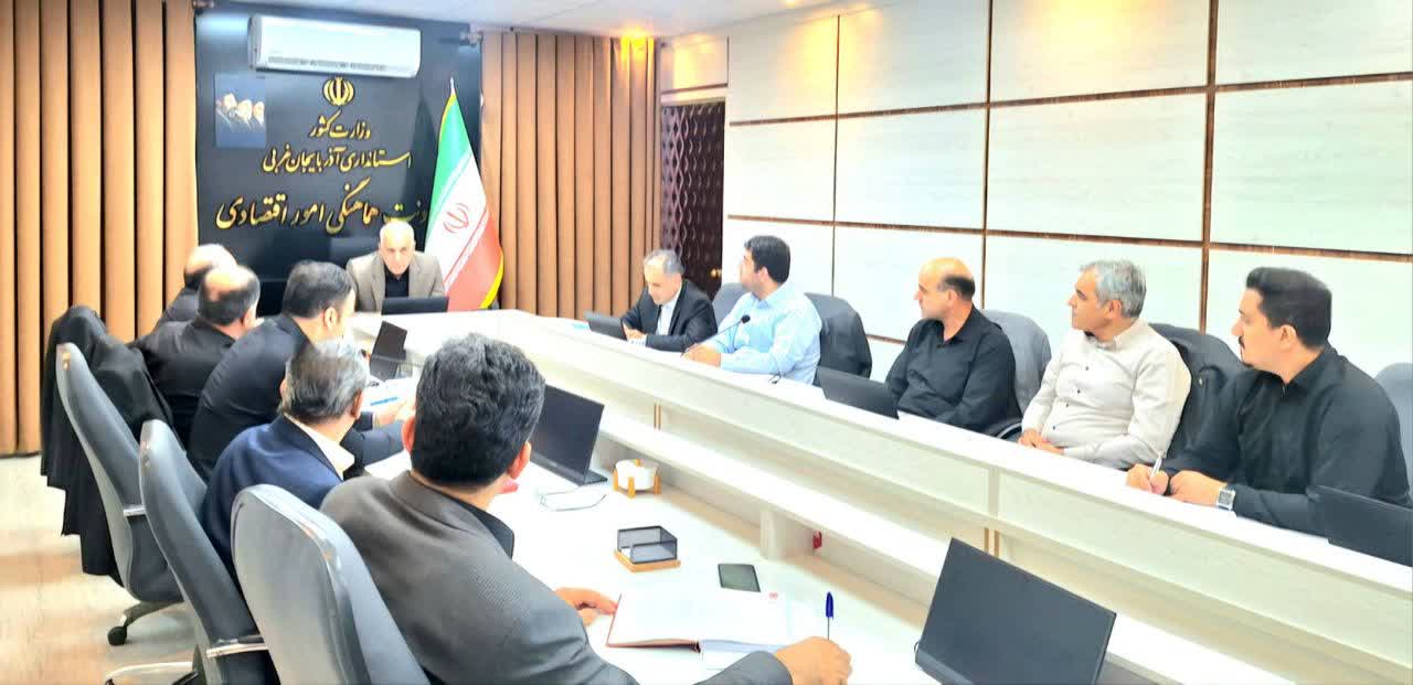 اهتمام جدی استاندار آذربایجانغربی برای رفع نارساییهای مرزی و مشکلات کامیونداران در مرز بازرگان