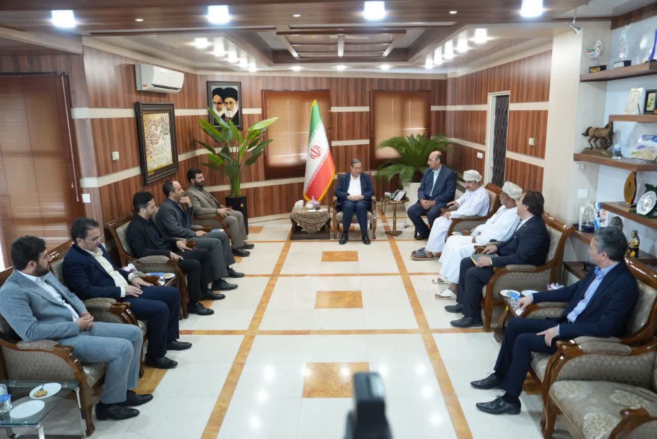 دیدار رییس اتاق بازرگانی استان شمال شرقی عمان با استاندار آذربایجان‌غربی + تصاویر