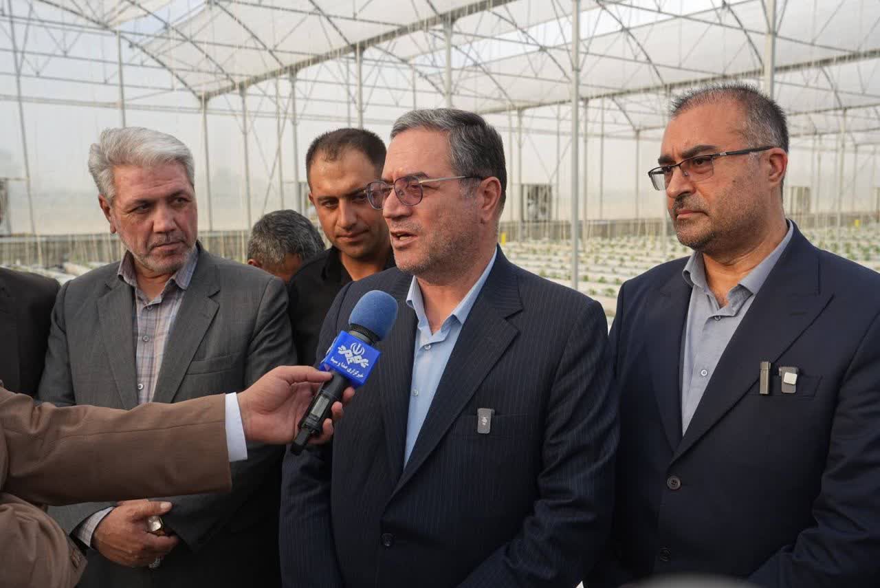 تأکید استاندار آذربایجانغربی بر توسعه کشاورزی کمآببر و صادراتمحور