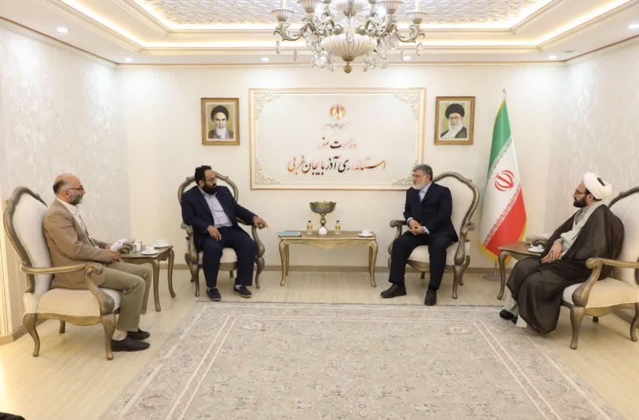 دیدار دستیار رئیس جمهور در امر مردمی‌سازی دولت با استاندار آذربایجان‌غربی + تصاویر