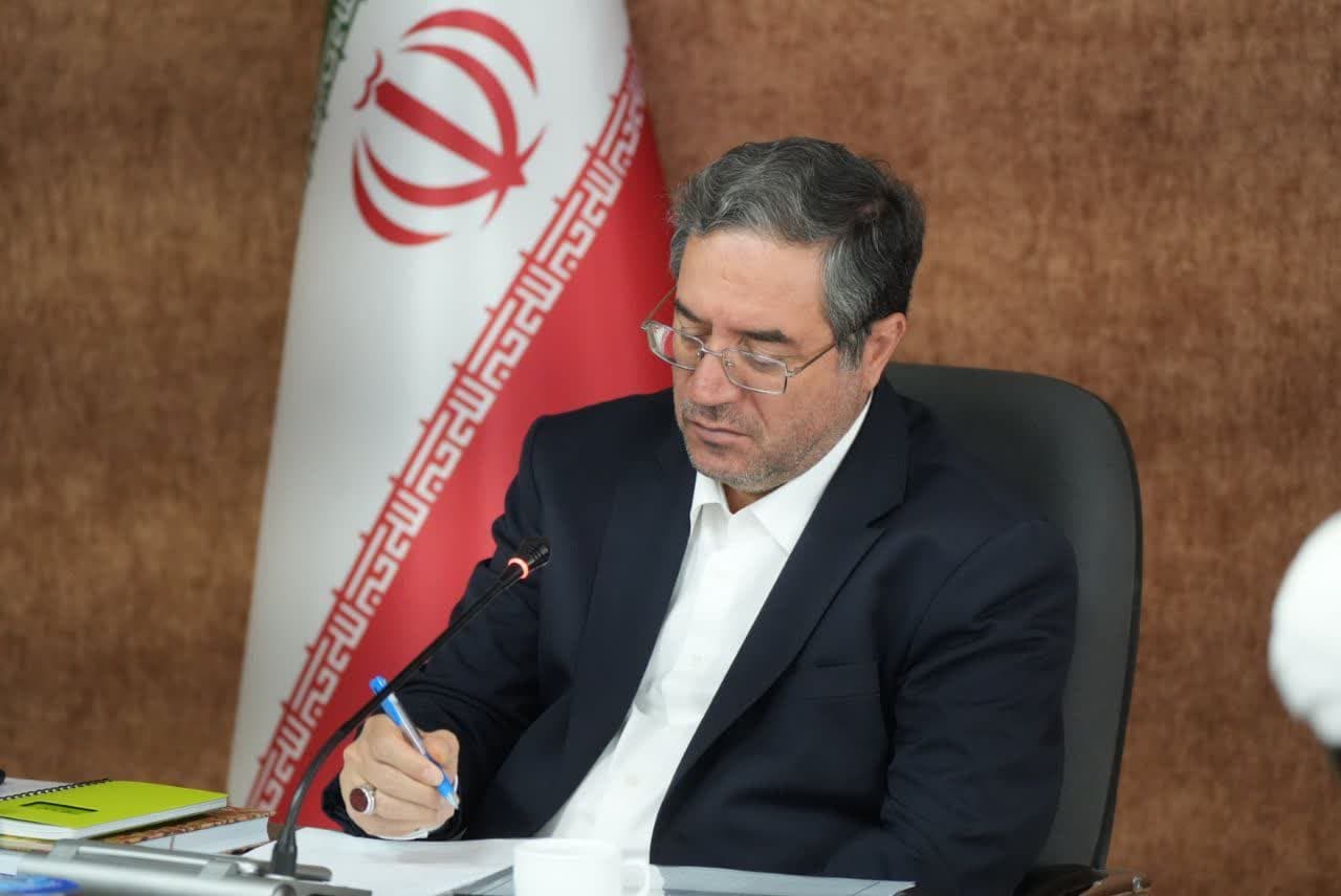 اساتید دانشگاه چراغ هدایت جامعه هستند / امنیت پایدار زمینه ساز سرمایه گذاری است / مهمترین سرمایه در هر کشوری سرمایه انسانی می باشد