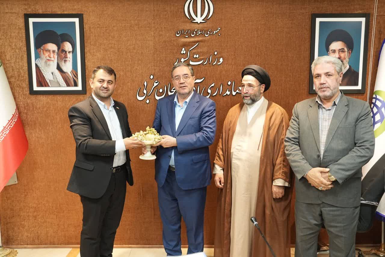 قدردانی شهردار ارومیه از استاندار آذربایجان‌غربی برای پیگیری ثبت جهانی سیب و انگور