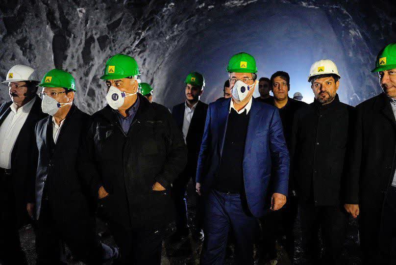 بازدید استاندار آذربایجان‌غربی و معاون وزیر راه و شهرسازی از روند اجرایی طرح راهسازی آزادراه ارومیه - تبریز + تصاویر