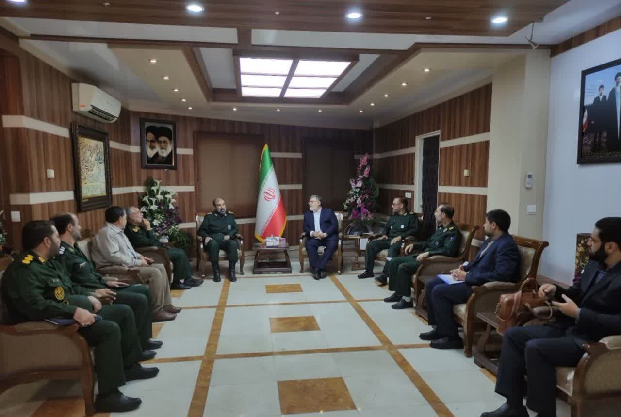 دیدار فرمانده قرارگاه محرومیت زدایی امام حسن مجتبی (ع) با استاندار آذربایجانغربی