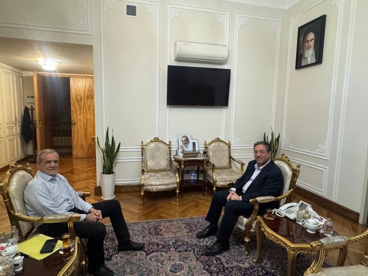 دیدار استاندار آذربایجان غربی با رئیس جمهور