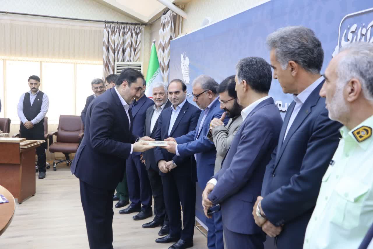 آئین تکریم و معارفه مدیرعامل شرکت شهرکهای صنعتی آذربایجان غربی