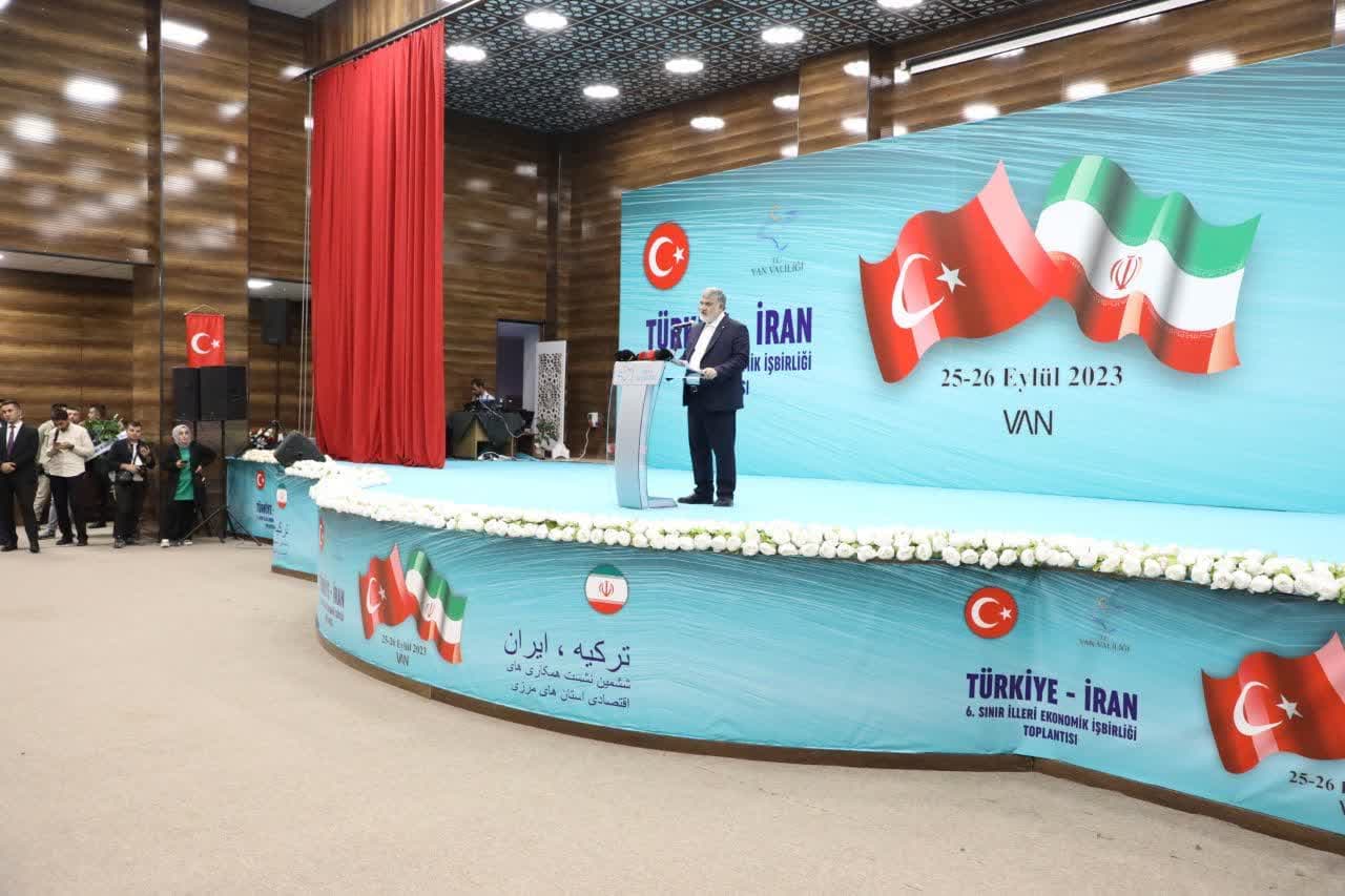 به دنبال افزایش مبادلات تجاری ایران و ترکیه هستیم / آذربایجانغربی یکی از قطبهای کشاورزی ایران است / پیگیر دستیابی به هدف 30 میلیارد دلار مبادله تجاری ایران و ترکیه هستیم