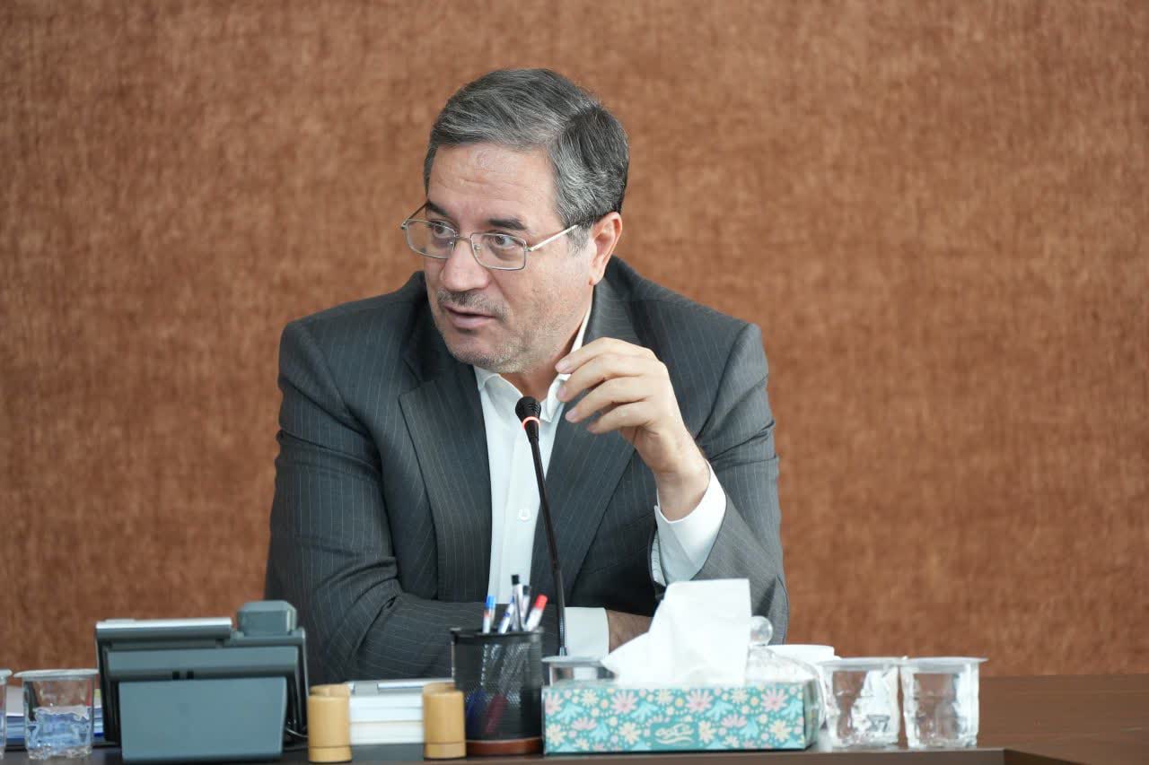 تاکید استاندار آذربایجانغربی بر افزایش سهم خانوارها از تجارت مرزی