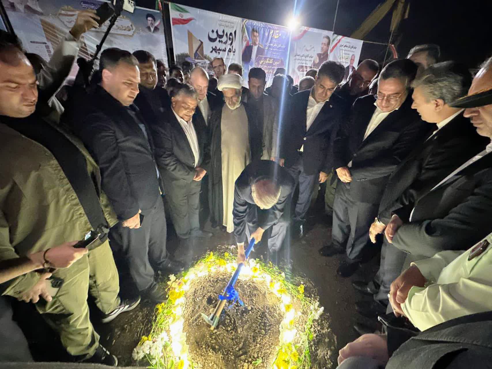 کلنگ‌زنی هتل چهارستاره «اورین بام سپهر» در خوی