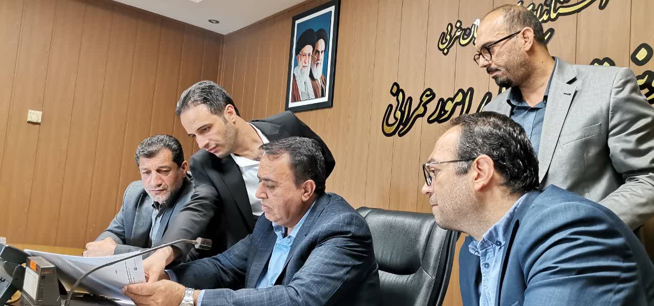 بررسی موانع توسعه و بهسازی هتلهای ارومیه