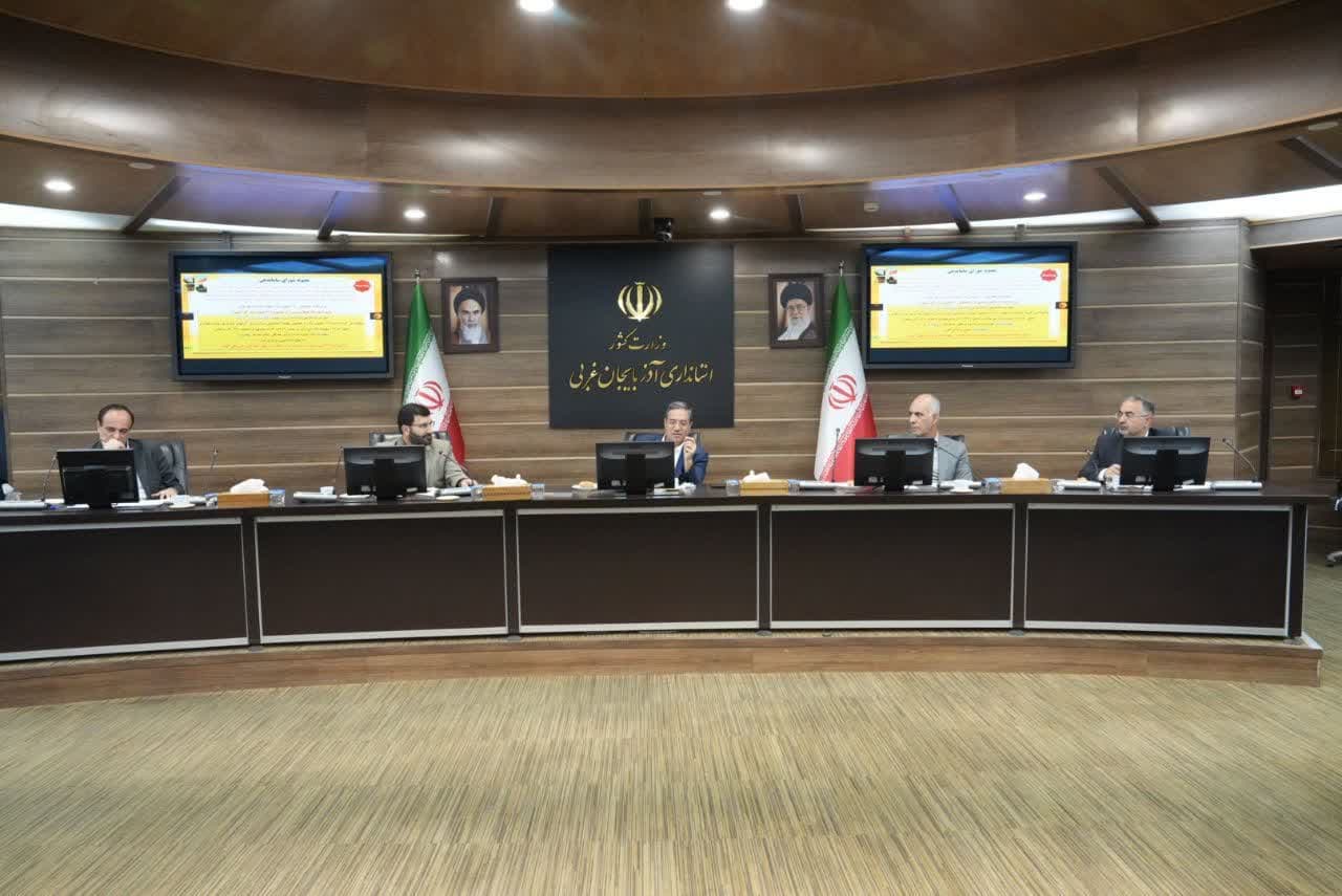 مرزنشینان باید از مزایای مرزنشینی بهره‌مند شوند