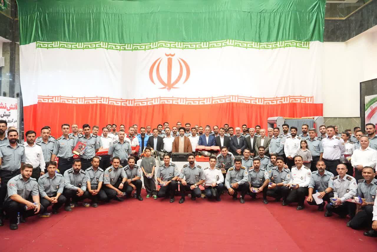 آتشنشانان ارومیه، قهرمانان بیادعای ایمنی و ایثار + تصاویر