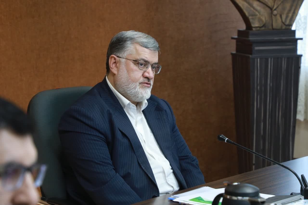 کلان نگری و آیندهنگری در بخش معدن در اولویت قرار گیرد / معادن در توسعه و اشتغال آذربایجانغربی نقش کلیدی دارند