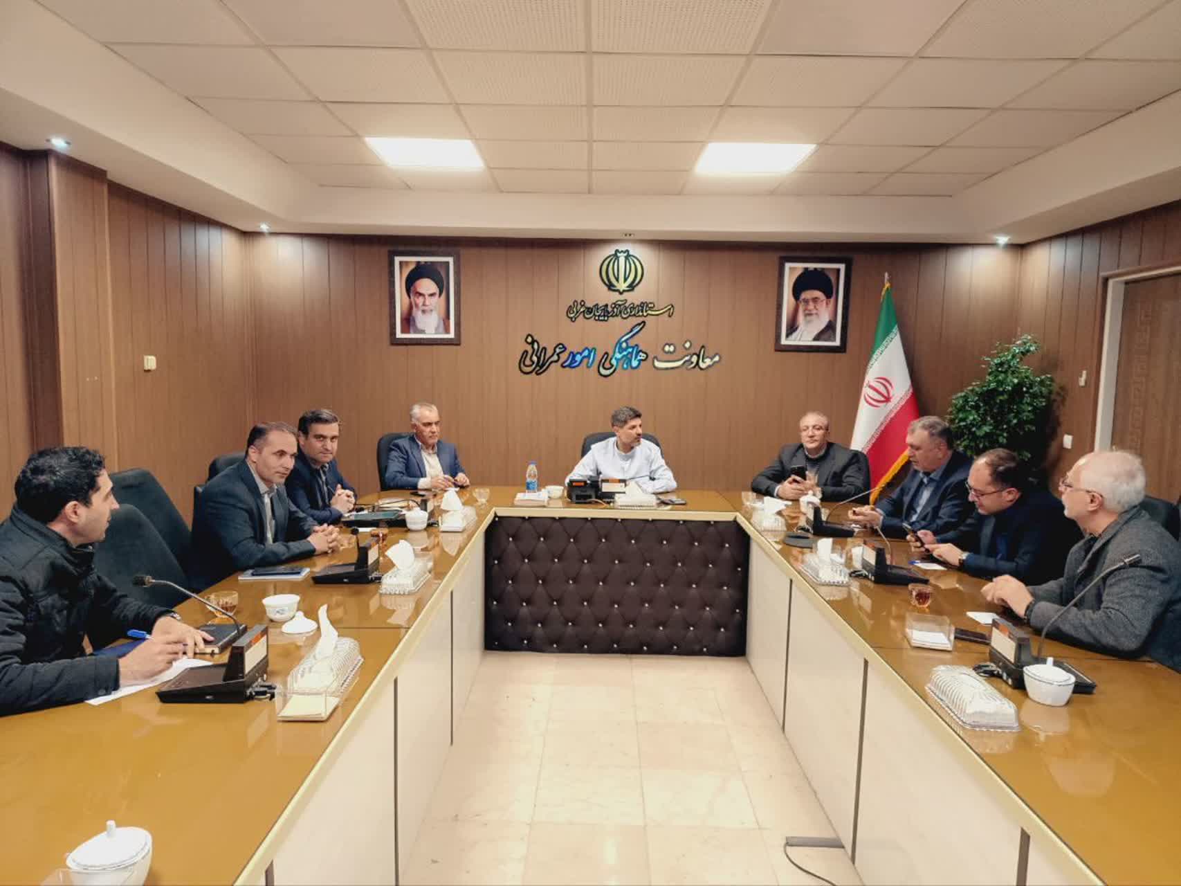 برگزاری جلسه بررسی مشکلات سرمایه‌گذار تیرپارک منطقه آزاد ماکو