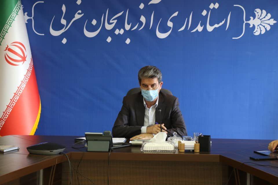 استاندار: تداوم روند کاهش تلفات جاده ای آذربایجان غربی نیازمند تکمیل پروژه های نیمه تمام راهسازی، افزایش پایگاه های امداد جاده ای و حذف نقاط پرحادثه است/ برای اصلاح رفتارهای ترافیکی مردم و رانندگان به