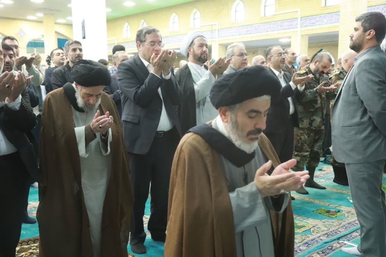 آلبوم تصویری / حضور استاندار آذربایجان‌غربی در آیین نماز جمعه ارومیه