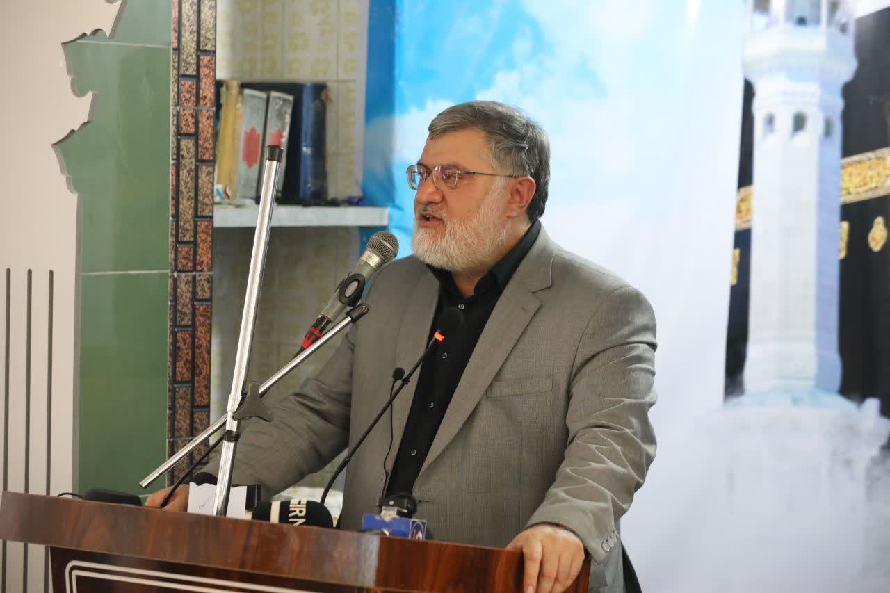 دولت سیزدهم نگاه متوازن و عدالت محور به مناطق مختلف کشور دارد / قدردان میزبانی شایسته مردم پیرانشهر از زائران اربعین حسینی هستیم / روند رفع مشکلات مردم منطقه با اولویت انجام می شود