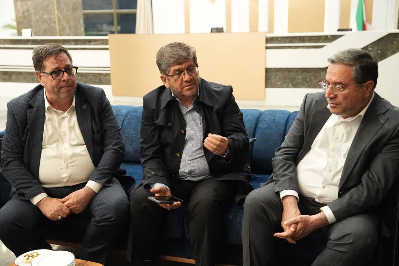 دیدار استاندار آذربایجان‌غربی با مدیرعامل راه‌آهن ایران