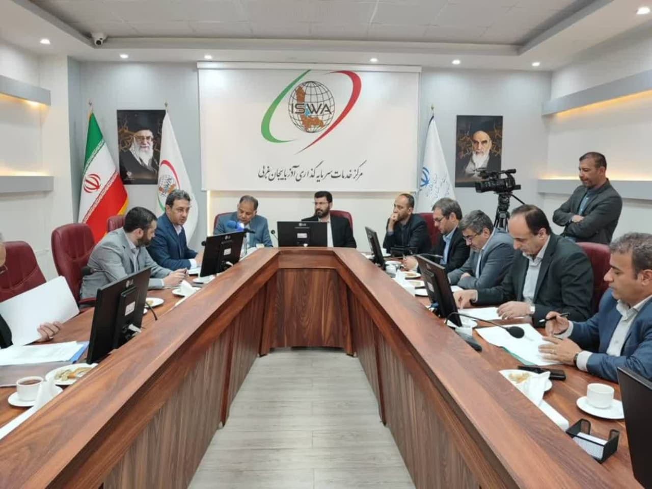 برگزاری جلسه ستاد عالی سرمایهگذاری آذربایجانغربی