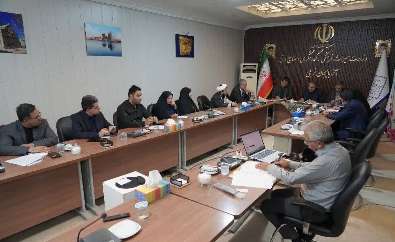 تأکید معاون سیاسی استاندار آذربایجانغربی بر اجرای برنامههای فرهنگی و اقتصادی مبتنی بر مهندسی فرهنگی