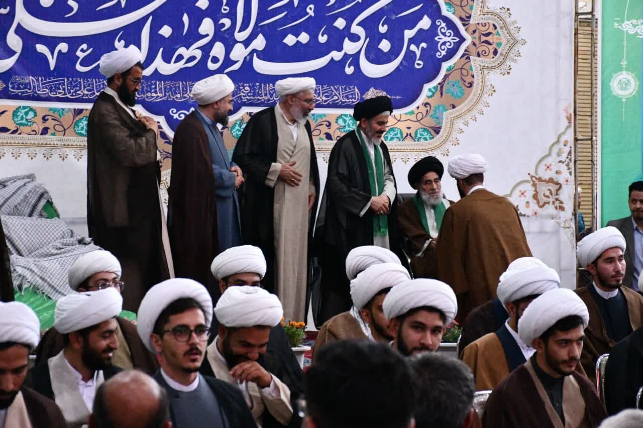 آلبوم تصویری / حضور استاندار آذربایجانغربی در جشن بزرگ غدیر خم در مصلی امام خمینی (ره ) ارومیه
