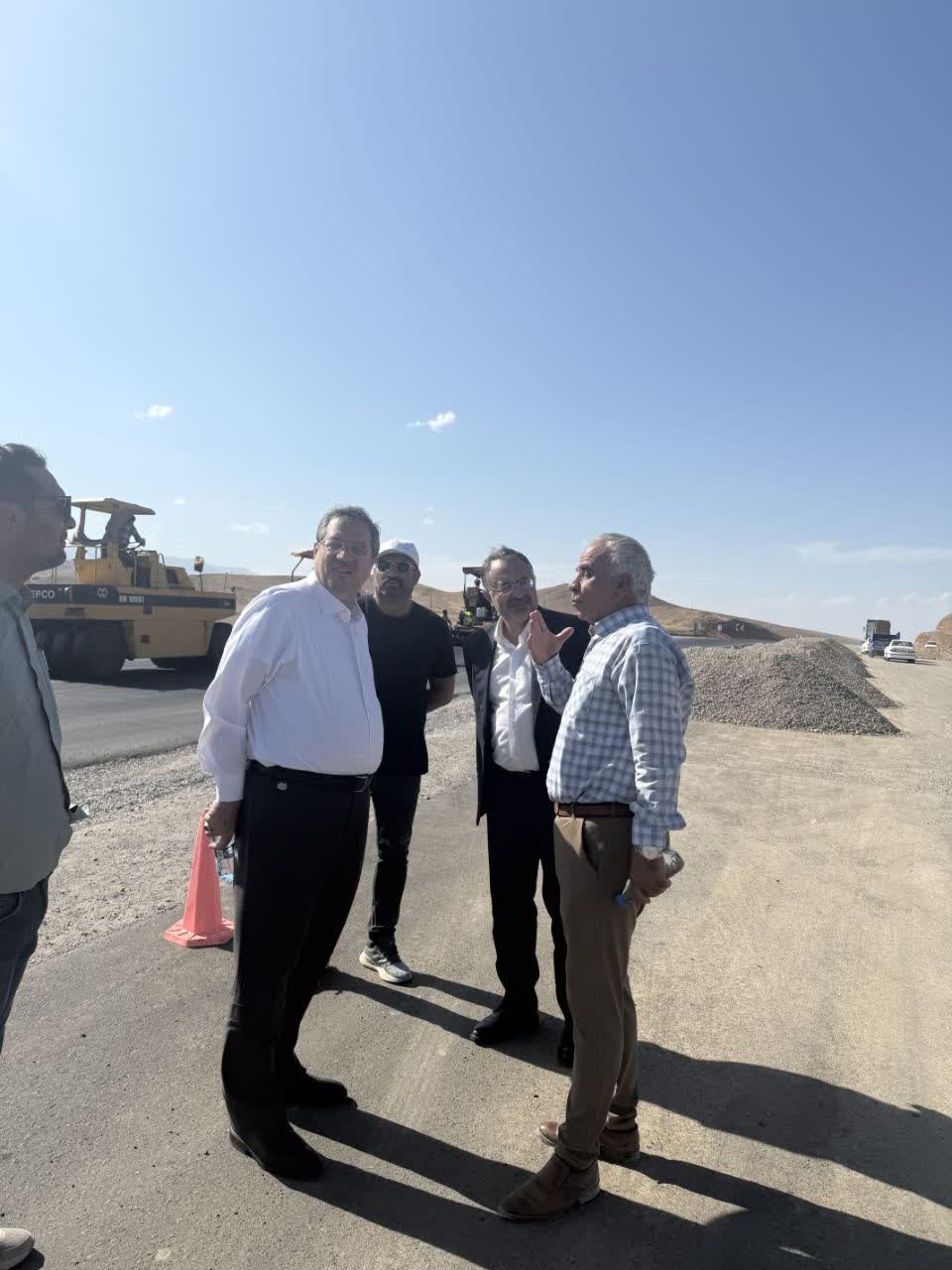 بازدید استاندار آذربایجانغربی از روند عملیات اجرایی قطعه چهارم محور سهراهی ایواوغلی تا گیت ورودی منطقه آزاد ماکو