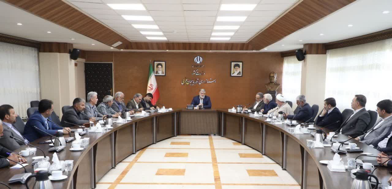 آلبوم تصویری / دیدار اعضای شورای اسلامی استان و شهر ارومیه با استاندار آذربایجانغربی