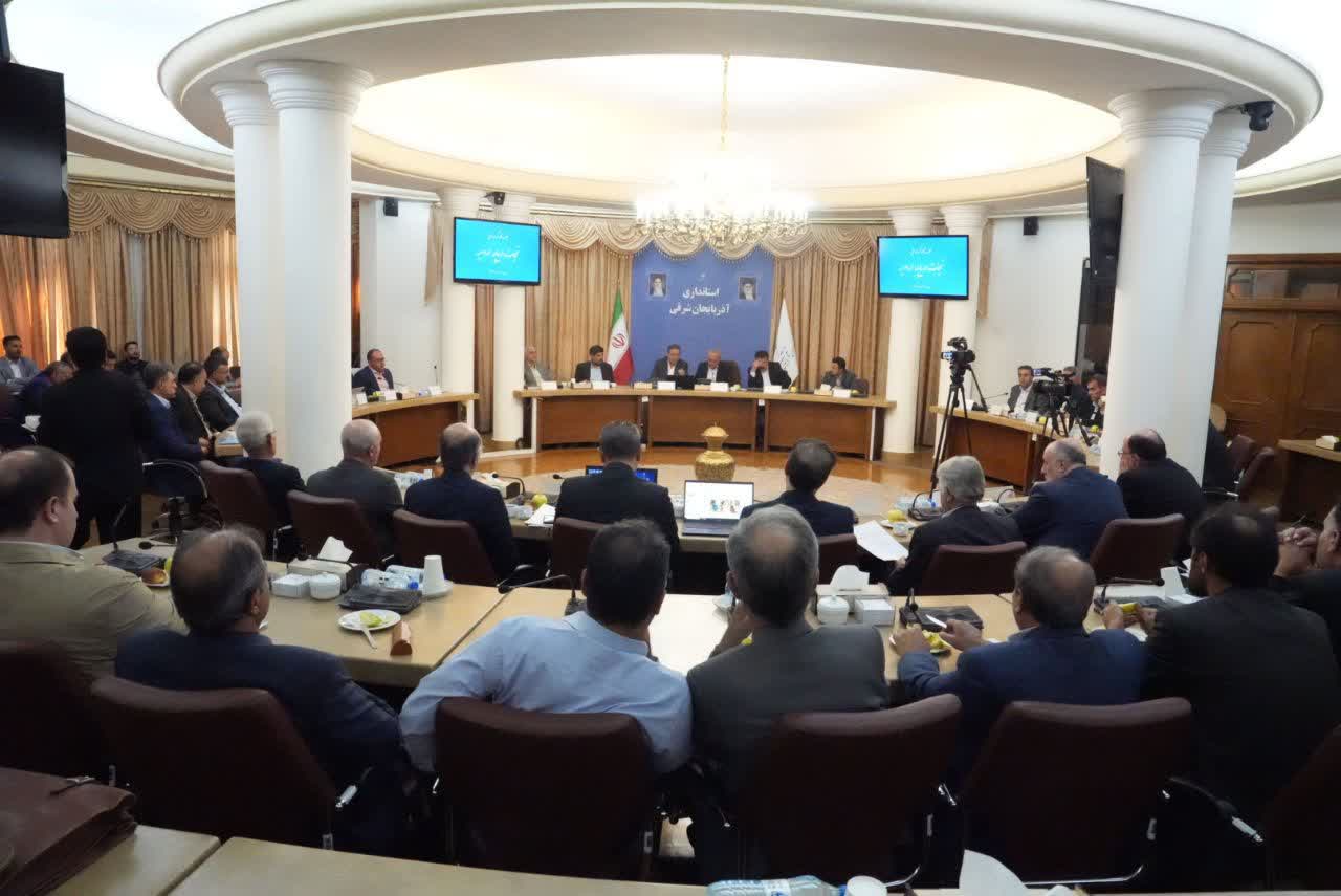 برگزاری جلسه بررسی آخرین وضعیت طرحهای احیای دریاچه ارومیه در تبریز + تصاویر