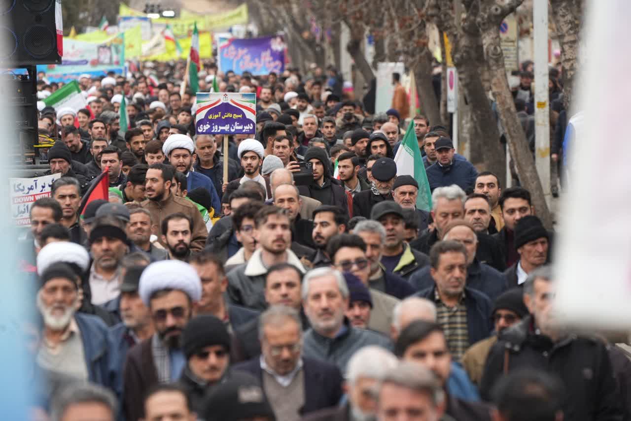 برگزاری باشکوه راهپیمایی 22 بهمن در خوی + تصاویر