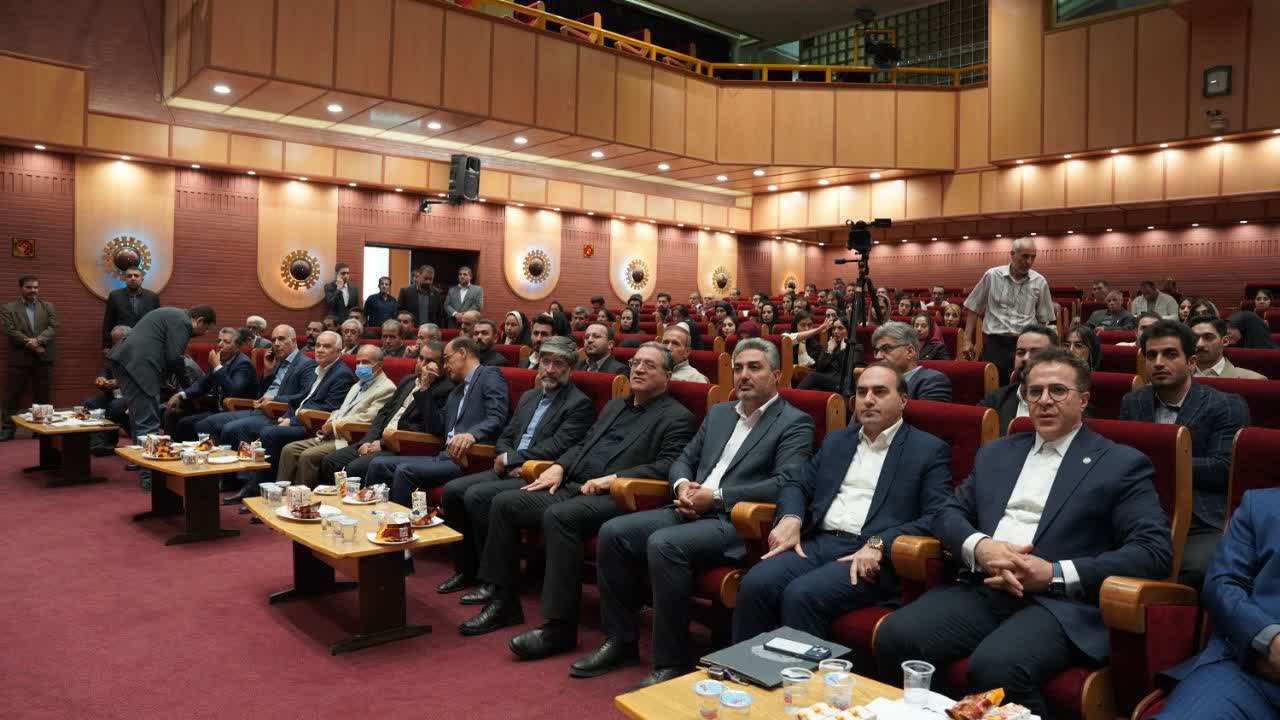 برگزاری آیین رونمایی از کتاب «بایستهها و چالشهای حقوق معادن در نظام حقوقی ایران» در ارومیه + تصاویر