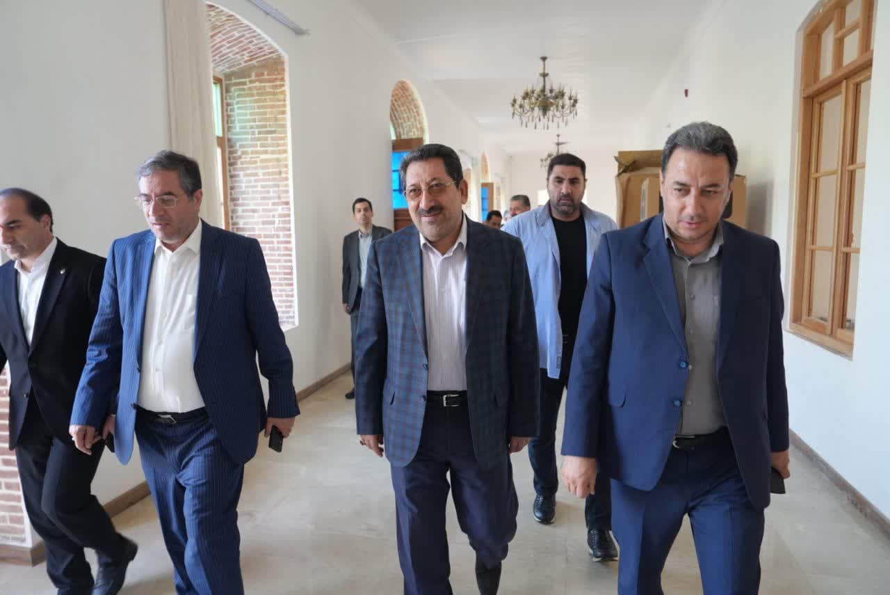 بازدید وزیر صمت و استاندار آذربایجانغربی از مرکز خدمات سرمایهگذاری استان + تصاویر