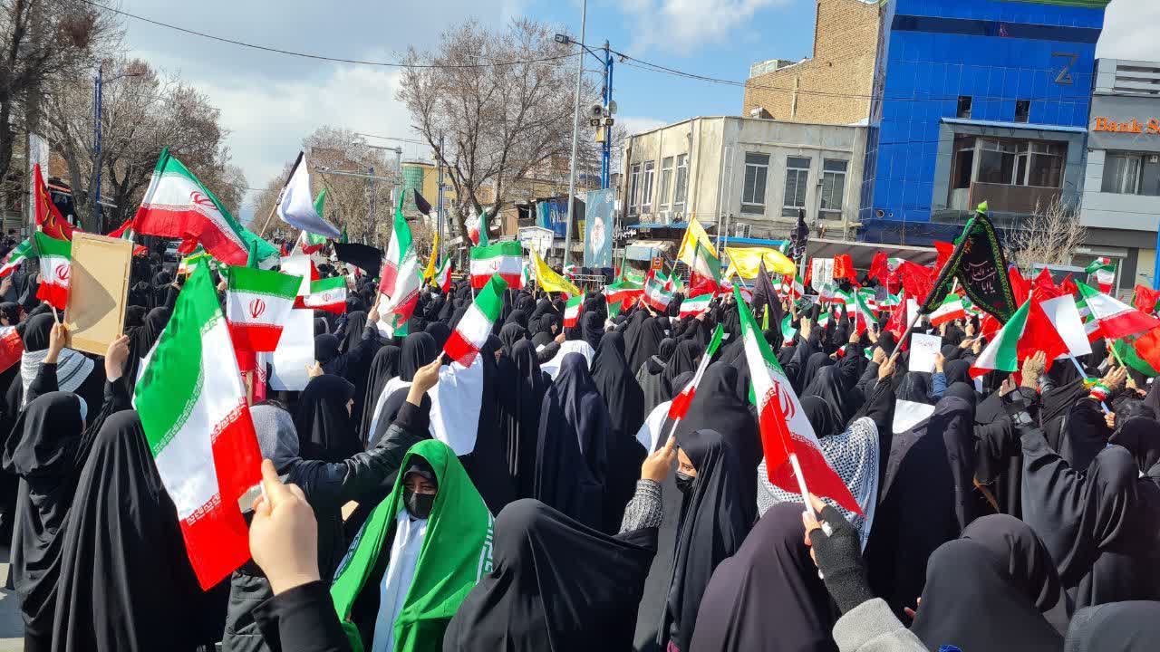 عزاداری بانوان ارومیه برای شهید امام خامنه‌ای + تصاویر