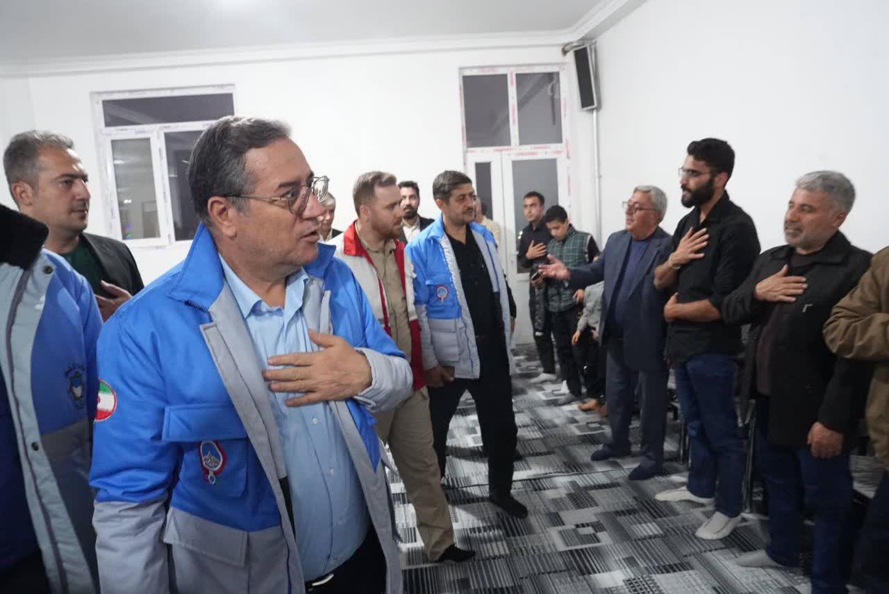 آلبوم تصویری / رحمانی از نزدیک پای درد دل روستاییان نشست